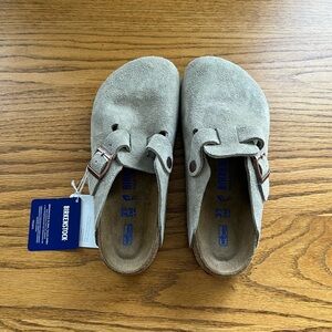 Brand New Birkenstock Clog Size 37 Taupe